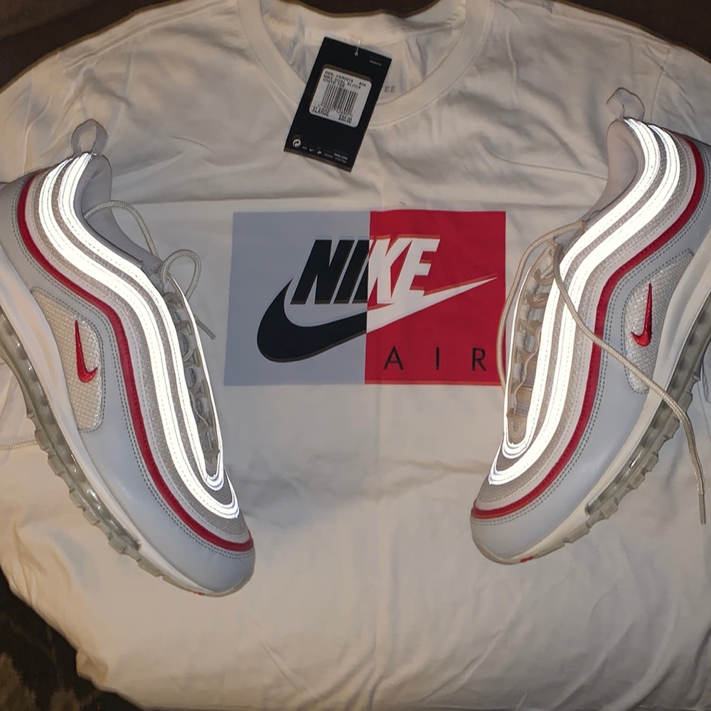SOLD Nike airmax with match t shirt